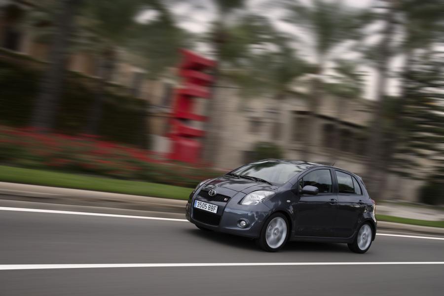  Toyota Yaris TS 2007 года  (фото 61 из 89)